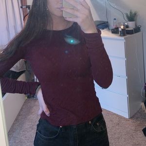 Maroon sweater